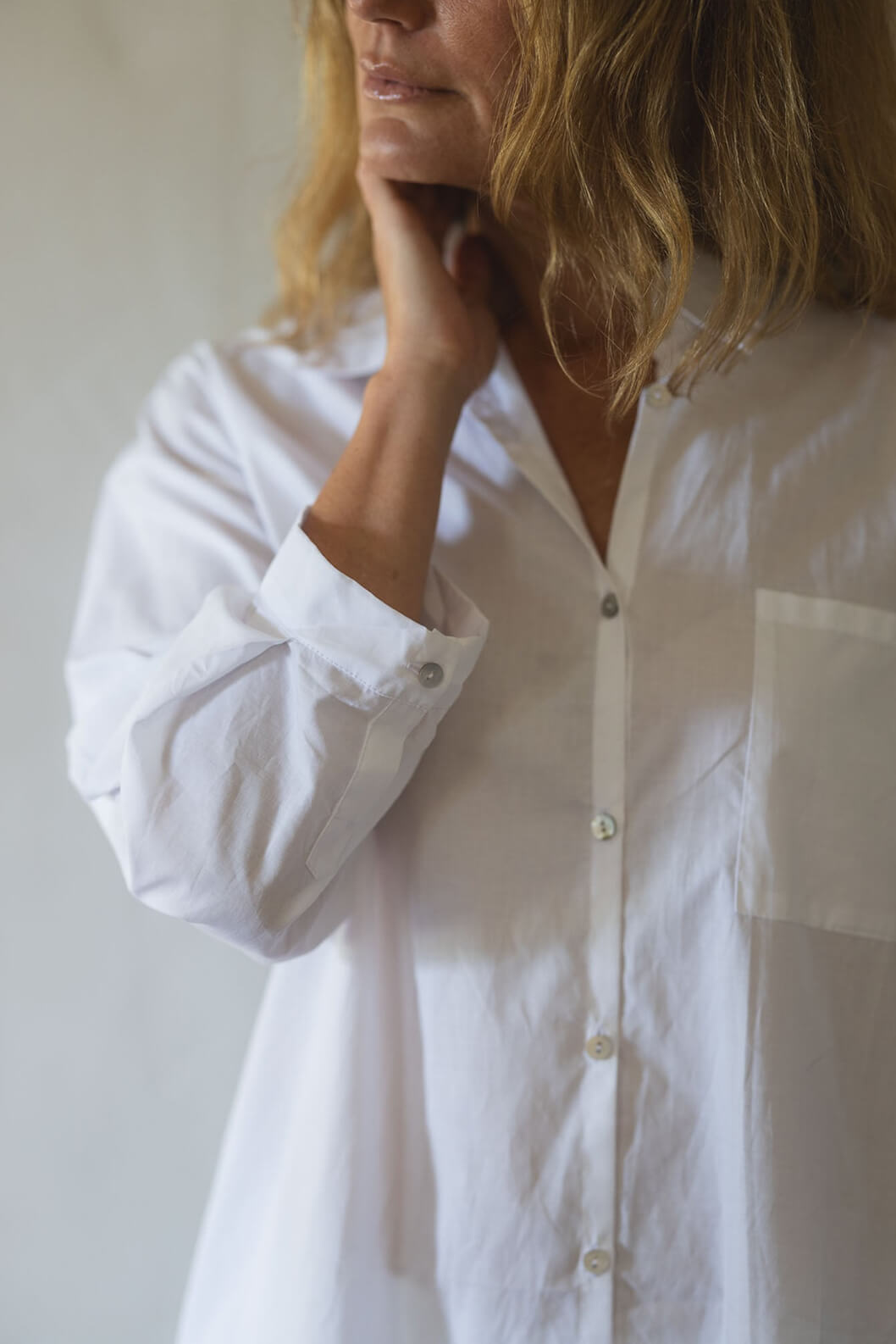 Women in white shirt
